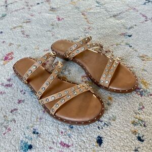 Cushionaire Tan Strappy Sandals with sparkle size 7.5